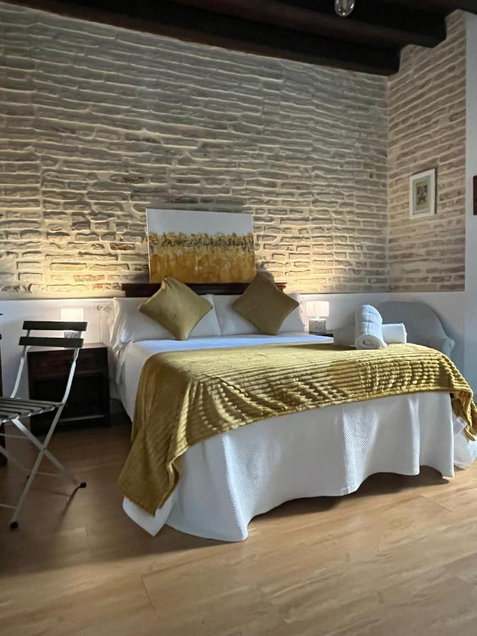 Clarisas Suites Carmona  Buitenkant foto