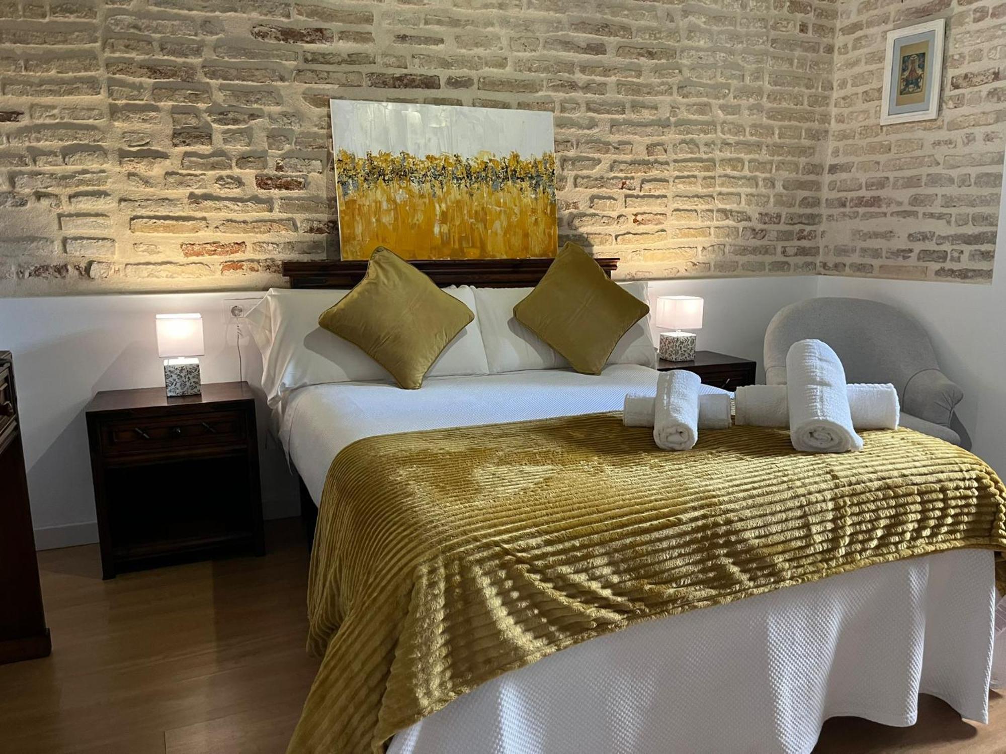 Clarisas Suites Carmona  Buitenkant foto